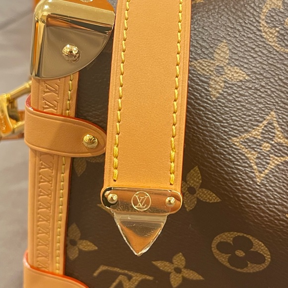 LOUIS VUITTON Side Trunk MM M46358 Monogram Handbag Like New - Picture 2 of 7